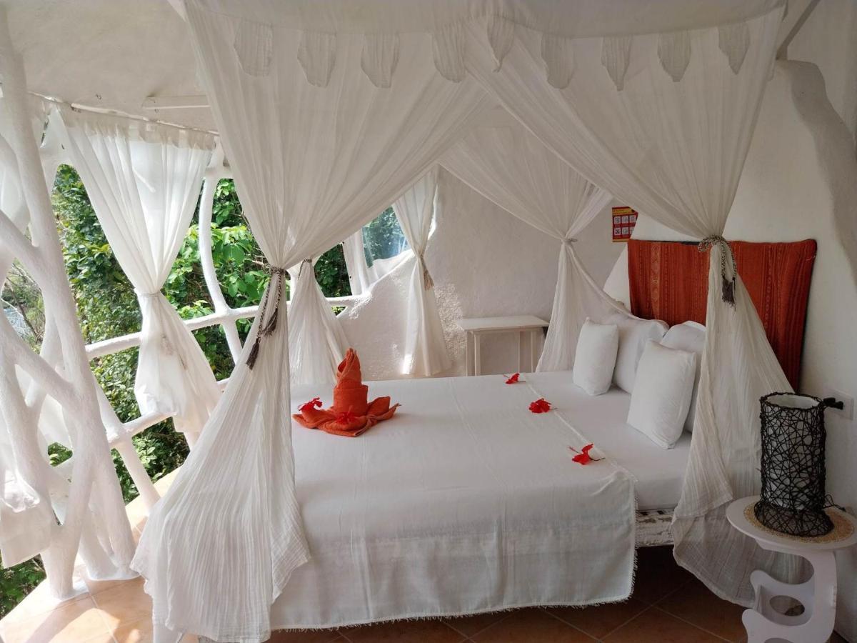 Al Faro Cosmio Hotel Palawan Busuanga Ngoại thất bức ảnh